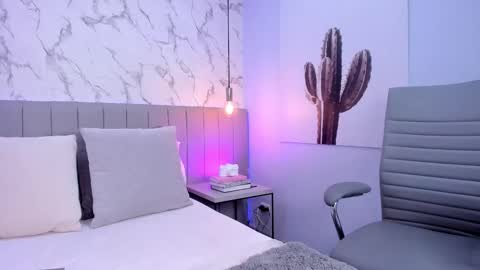 karlla_brown online show from October 7, 3:49 pm