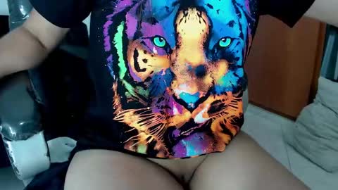KARLYE online show from December 22, 1:33 am