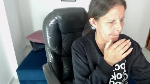 KARLYE online show from December 17, 2:55 am