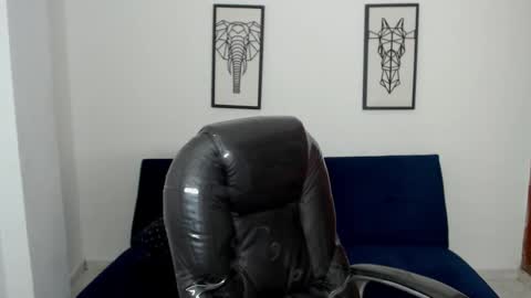 KARLYE online show from December 7, 8:38 pm