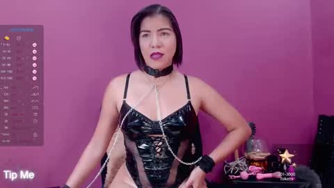 Snapshot of karlygreyss chatting on February 11, 11:42 am Karly online show from February 11, 11:42 am
