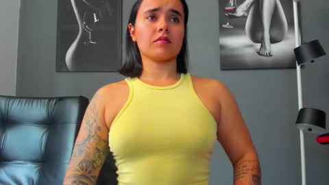   online show from November 19, 4:40 pm