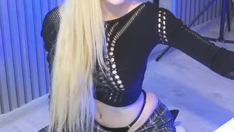 Julia online show from May 11, 7:44 pm