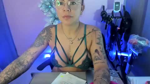 kAROL MILF   online show from December 19, 1:18 am