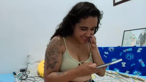 Snapshot of karol_naughty chatting on February 5, 2:51 am online show from February 5, 2:51 am