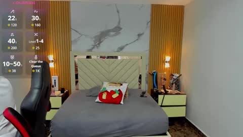 Karoll online show from December 3, 7:49 pm