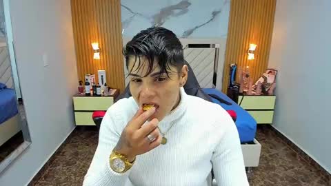 Karoll online show from October 15, 2:47 am