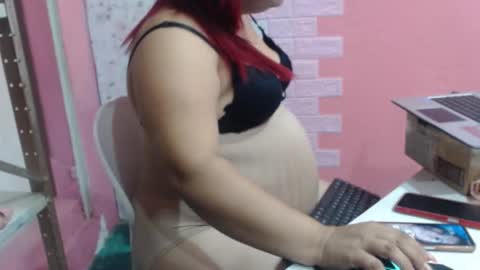 karolbb21 online show from March 26, 9:38 pm