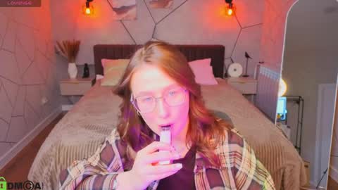 Karolina online show from April 4, 9:41 am