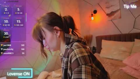 Karolina online show from March 27, 8:37 am