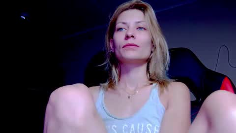 karoline121 online show from October 9, 9:30 pm