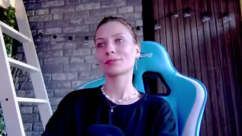 karoline121 online show from March 3, 3:15 pm