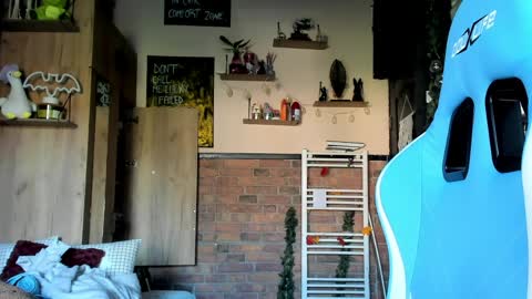 karoline121 online show from April 9, 6:19 am