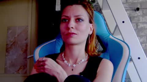 karoline121 online show from March 7, 2:12 pm