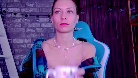 karoline121 online show from February 26, 5:03 am