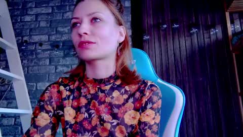 karoline121 online show from March 3, 5:05 am