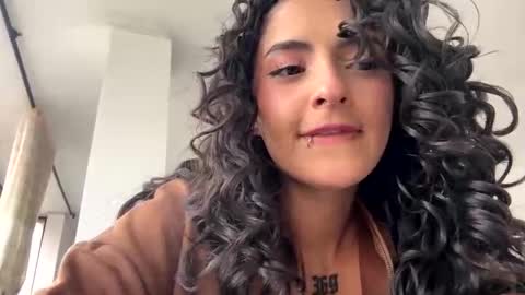 Karoline  online show from April 3, 9:24 pm