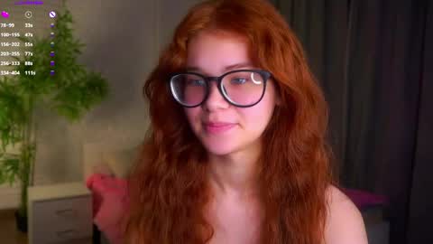 lina online show from May 4, 1:26 pm