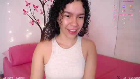 Karolina 3 online show from May 7, 1:54 am