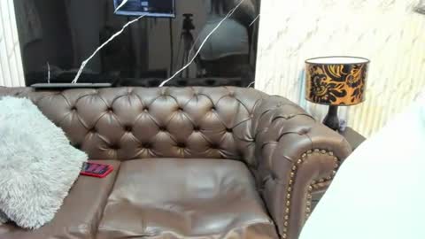 My name is  Miss Karol online show from July 4, 11:28 am