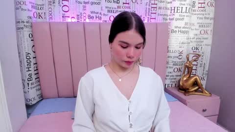 Snapshot of karoly_ocampo chatting on February 6, 8:23 pm karoly online show from February 6, 8:23 pm
