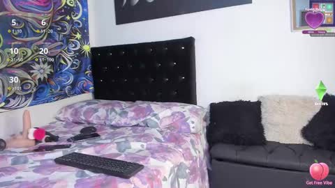 Snapshot of kassandra11_ chatting on December 9, 1:55 pm Kassandra online show from December 9, 1:55 pm