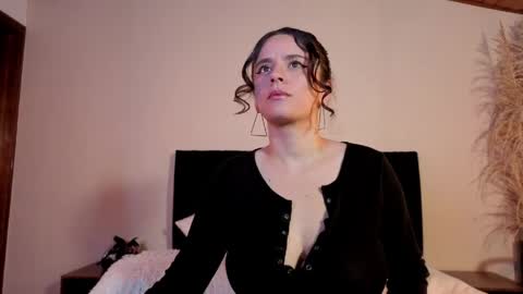 kassandra james online show from May 11, 11:01 am