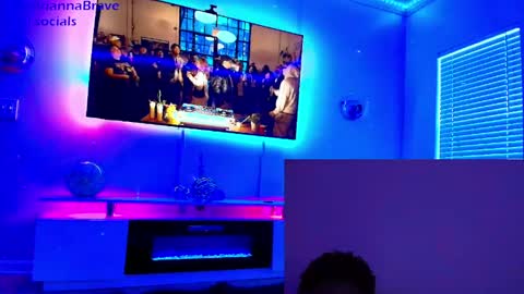 BriannaBrave online show from April 1, 1:41 pm