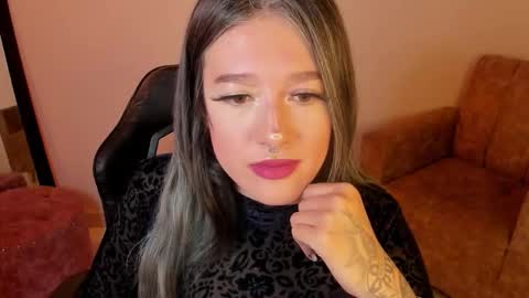 Alicia online show from March 26, 2:25 am