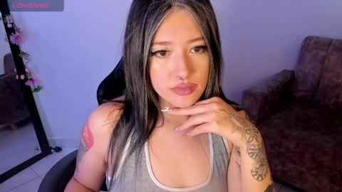 Alicia online show from May 24, 3:38 am