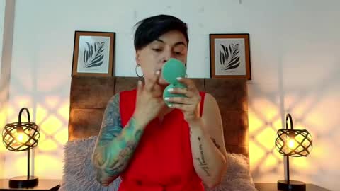 kat paradisse online show from May 20, 12:13 pm