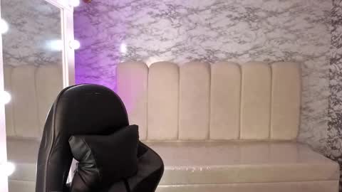 kataleya_t online show from October 5, 3:44 am