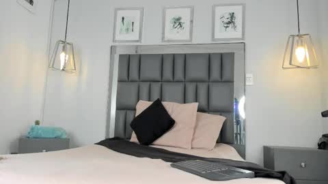 kataleya_west online show from May 19, 6:48 pm