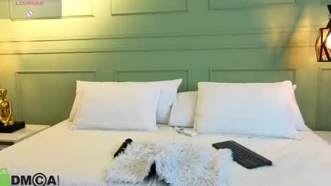 Kat online show from November 19, 12:05 pm