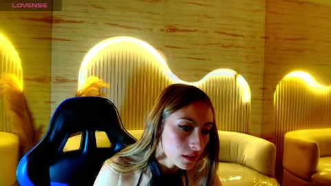 Katalina  online show from May 16, 8:30 pm