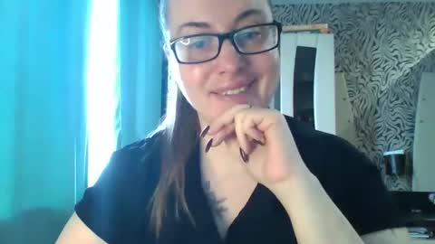 katarios online show from November 15, 9:32 am