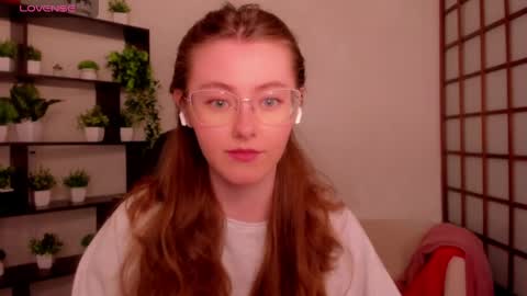 Kate online show from May 18, 2:32 am