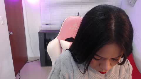 Kate  online show from January 22, 12:06 pm