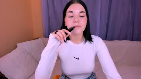 KATE online show from May 10, 7:43 am
