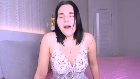 Snapshot of kate_ree_ chatting on February 3, 5:24 pm KATE online show from February 3, 5:24 pm