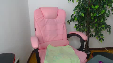 Kate online show from November 4, 9:31 pm