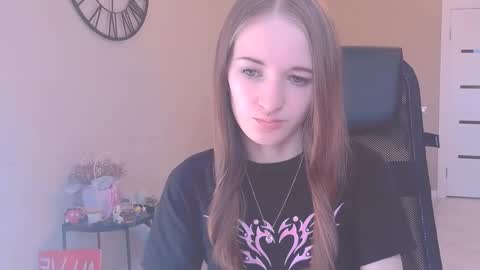 katekayer online show from September 16, 8:44 am
