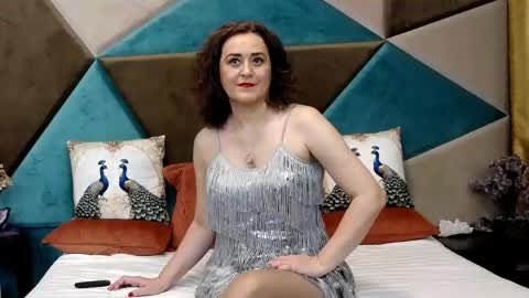 KateQueenston --  online show from May 22, 4:49 pm