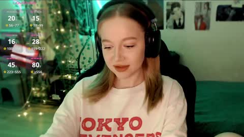 Snapshot of katerinaxvold chatting on December 25, 10:59 pm Lisa online show from December 25, 10:59 pm