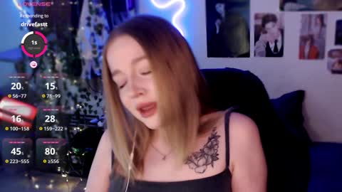 Snapshot of katerinaxvold chatting on December 4, 5:22 pm Lisa online show from December 4, 5:22 pm