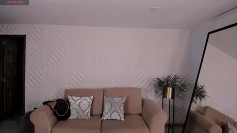 K A T E  online show from October 14, 10:18 am