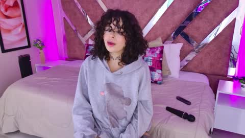 KatheGomez  online show from May 5, 3:09 am