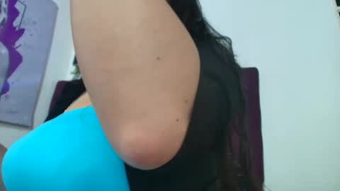 katherine_blair online show from May 6, 12:31 pm