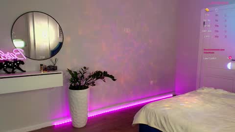 katherinepinke online show from December 4, 2:41 pm