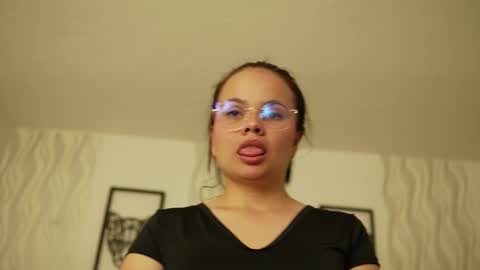 kathh_latorre online show from March 5, 4:25 pm